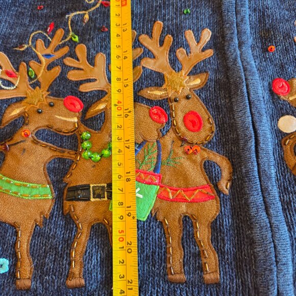 Holiday zippered cardigan sweater with reindeers sequins. Navy Size small - Picture 6 of 7